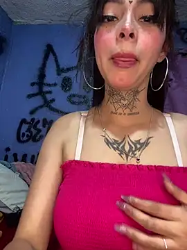 Snapshot of kiittyselenita chatting on 05.16.26 kiittyselenita online show from 05.16.26
