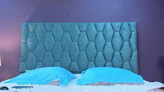 Snapshot of shanthal_bllizz chatting on 11.05.25 shanthal bllizz online show from 11.05.25