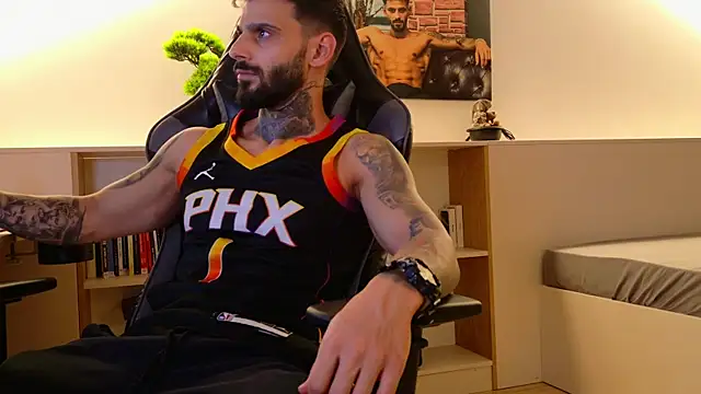 Snapshot of AresSteelX chatting on 10.10.25 AresSteelX online show from 10.10.25