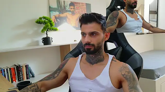 Snapshot of AresSteelX chatting on 10.23.25 AresSteelX online show from 10.23.25