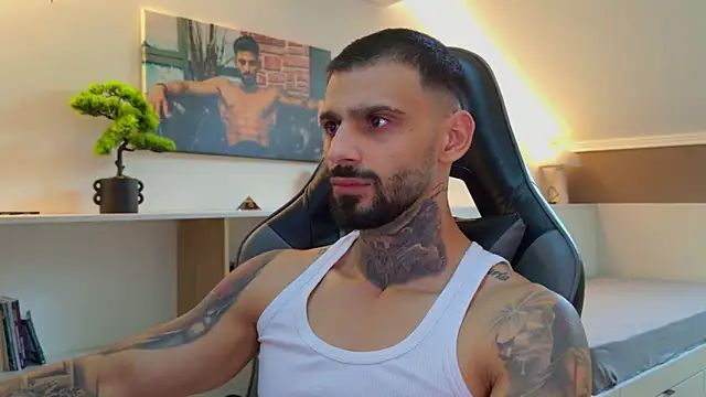 Snapshot of AresSteelX chatting on 10.29.25 AresSteelX online show from 10.29.25