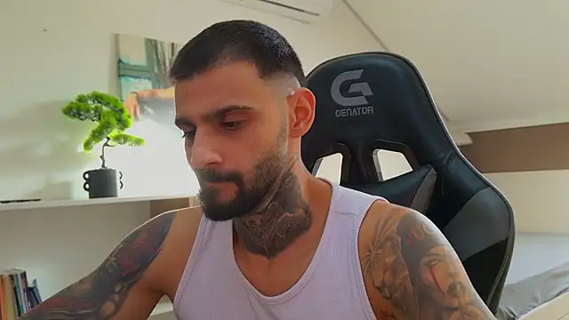 Snapshot of AresSteelX chatting on 10.30.25 AresSteelX online show from 10.30.25