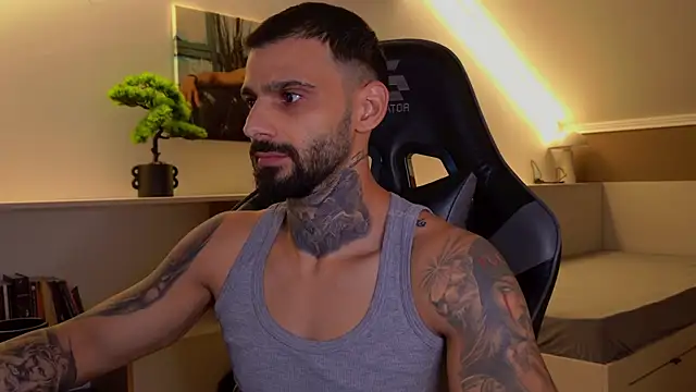 Snapshot of AresSteelX chatting on 11.01.25 AresSteelX online show from 11.01.25