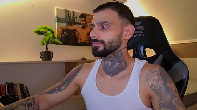 Snapshot of AresSteelX chatting on 11.04.25 AresSteelX online show from 11.04.25