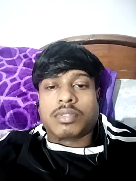 Snapshot of 6yon chatting on 10.20.25 6yon online show from 10.20.25