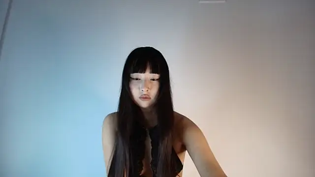 Ji yen online show from 10.28.25