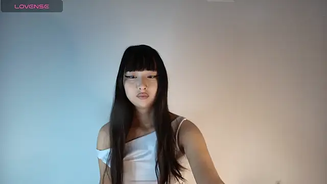 Ji yen online show from 11.08.25