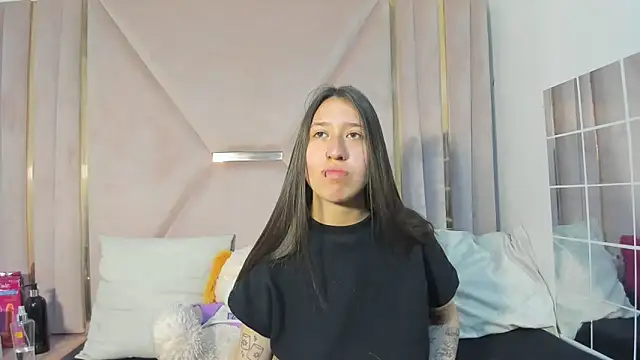 venusmorgan online show from 10.15.25