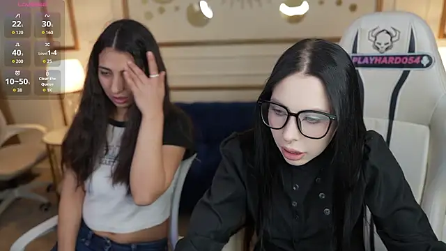 Snapshot of VivianSweet_ chatting on 02.27.26 VivianSweet online show from 02.27.26