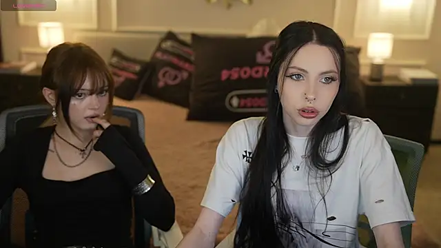 Snapshot of VivianSweet_ chatting on 06.06.26 VivianSweet online show from 06.06.26