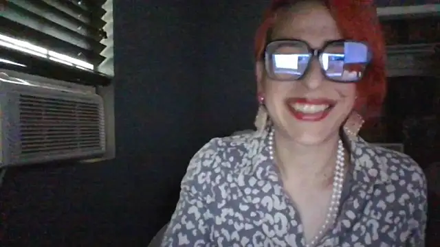 mayra mayhem online show from 04.16.26