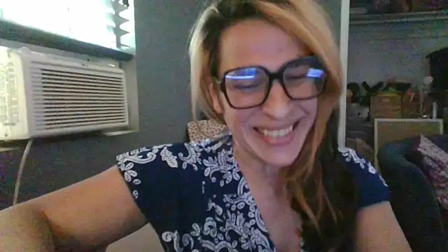 Snapshot of mayra_mayhem chatting on 07.27.26 mayra mayhem online show from 07.27.26