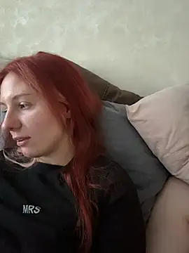 Hera Mark online show from 10.14.25