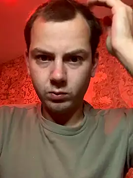 Snapshot of sal0mka chatting on 10.26.25 sal0mka online show from 10.26.25