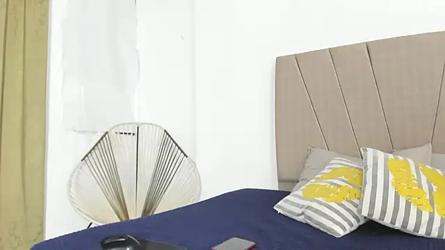 Lady miss    online show from 11.14.25