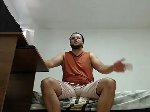 cloudsxxx online show from 04.10.26