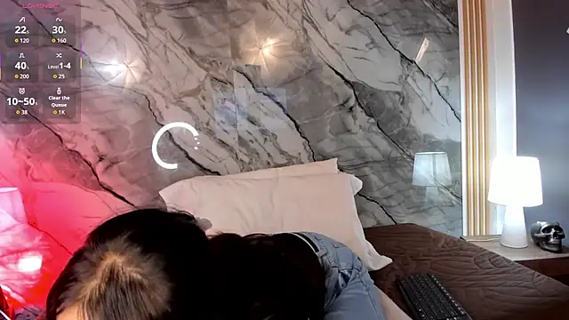 Astridhotman online show from 10.08.25