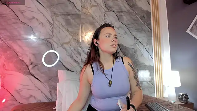 Astridhotman online show from 11.03.25