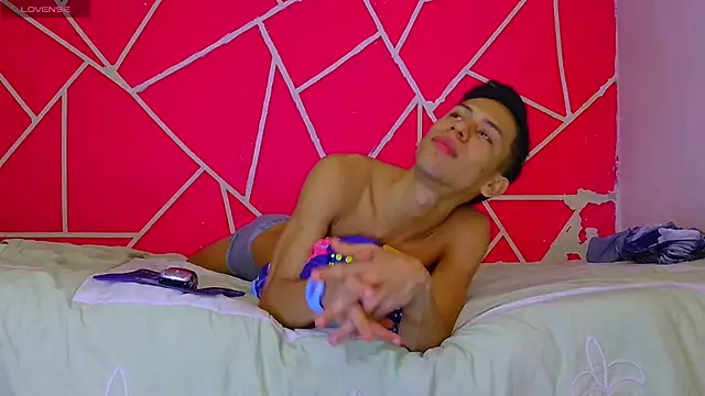 dylan apol0 online show from 02.02.26