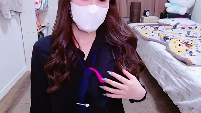 MOEMOE-Q online show from 11.30.25