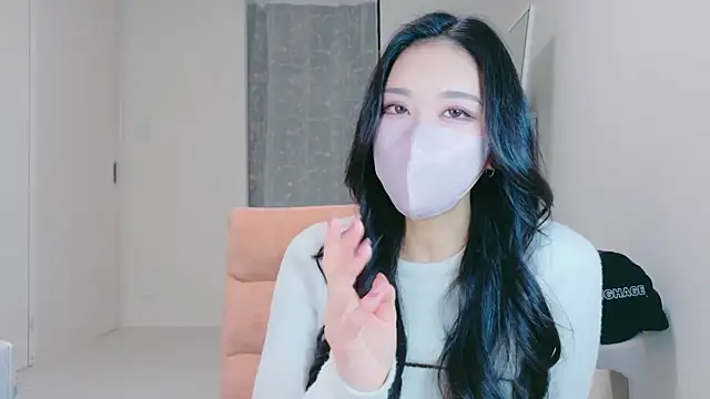 Snapshot of ramuchan_desu chatting on 02.13.26 ramuchan desu online show from 02.13.26