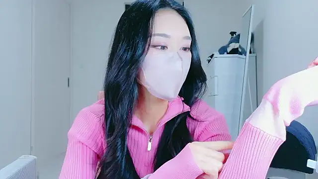 Snapshot of ramuchan_desu chatting on 02.18.26 ramuchan desu online show from 02.18.26