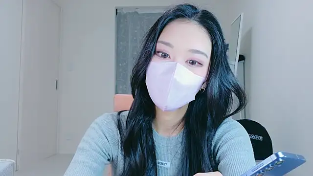 Snapshot of ramuchan_desu chatting on 02.25.26 ramuchan desu online show from 02.25.26