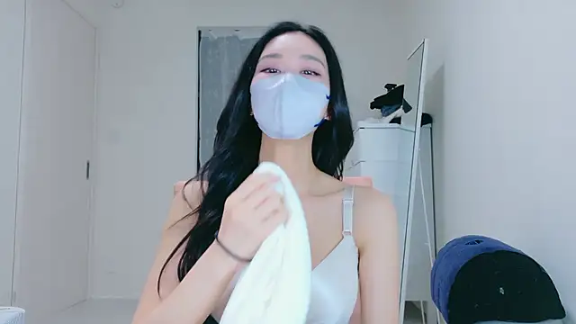 Snapshot of ramuchan_desu chatting on 02.27.26 ramuchan desu online show from 02.27.26