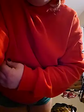 Snapshot of nuttiebuddy1 chatting on 10.04.25 nuttiebuddy1 online show from 10.04.25