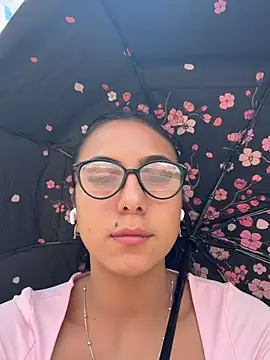 Snapshot of Sarahcutexoxox chatting on 03.21.26 Sarahcutexoxox online show from 03.21.26