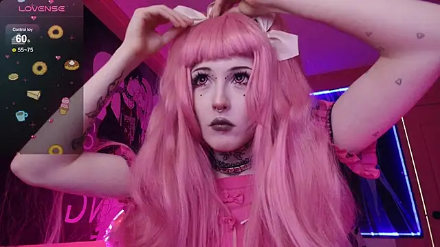 Snapshot of MilkMeSoftly chatting on 10.17.25 MilkMeSoftly online show from 10.17.25