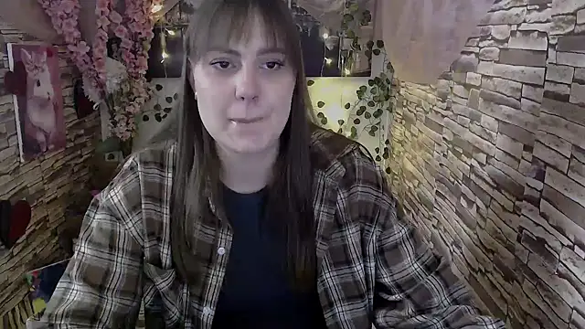 Amanda Bright  online show from 10.13.25