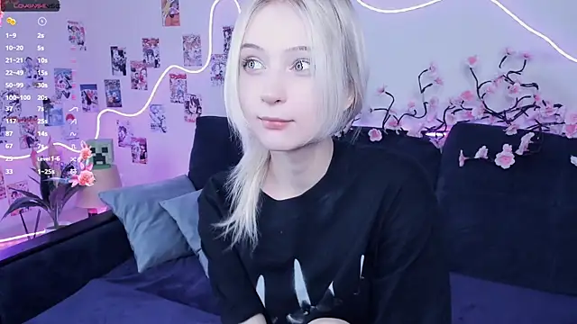 Megan--chan online show from 01.09.26