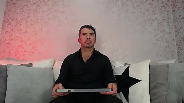 JuanKFit 45 online show from 11.20.25