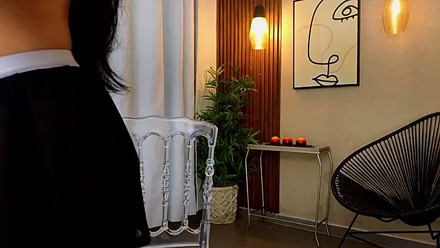 Lia Mar  online show from 11.27.25