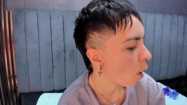  Hannah Hot online show from 02.03.26