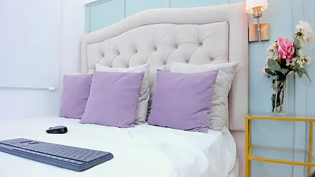 katia harrison  online show from 10.22.25