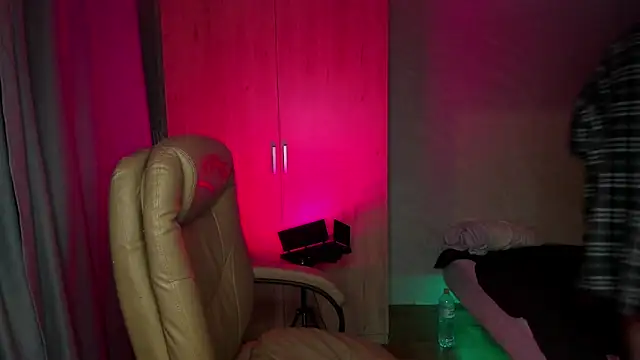 Snapshot of Sasyhk0 chatting on 01.10.26 Sasyhk0 online show from 01.10.26