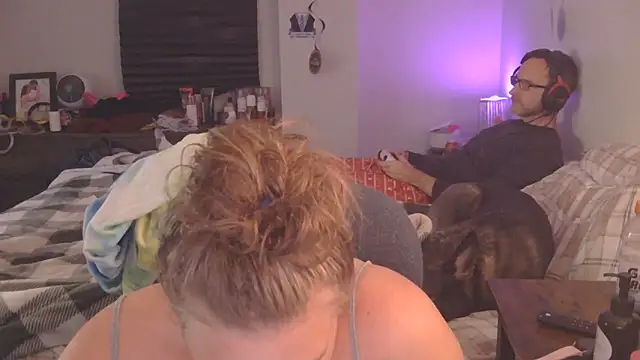 Snapshot of Sexyblonde12344 chatting on 10.22.25 Sexyblonde12344 online show from 10.22.25