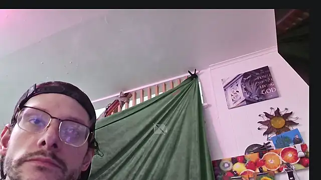 Snapshot of MasterDaddyCool chatting on 10.24.25 MasterDaddyCool online show from 10.24.25