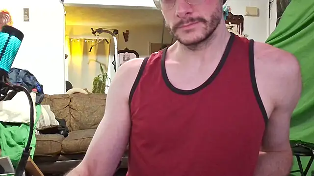 Snapshot of MasterDaddyCool chatting on 10.31.25 MasterDaddyCool online show from 10.31.25