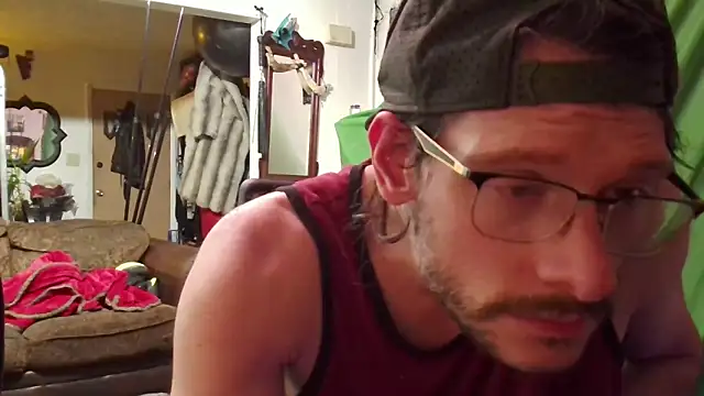 Snapshot of MasterDaddyCool chatting on 11.03.25 MasterDaddyCool online show from 11.03.25