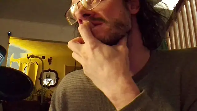 Snapshot of MasterDaddyCool chatting on 11.10.25 MasterDaddyCool online show from 11.10.25