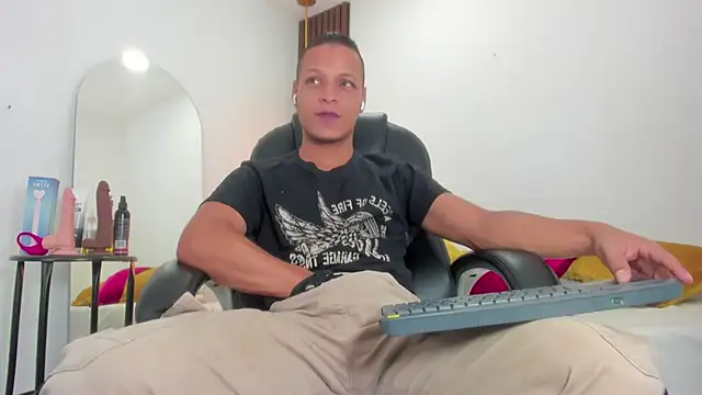 Snapshot of Ricky_Owens1 chatting on 09.13.25 Ricky Owens1 online show from 09.13.25