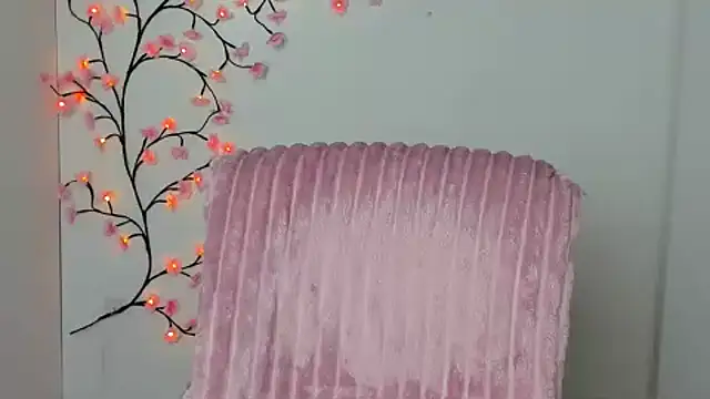 Lune Moon online show from 02.04.26