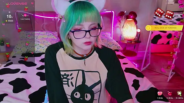 CoralineYoung online show from 04.24.26