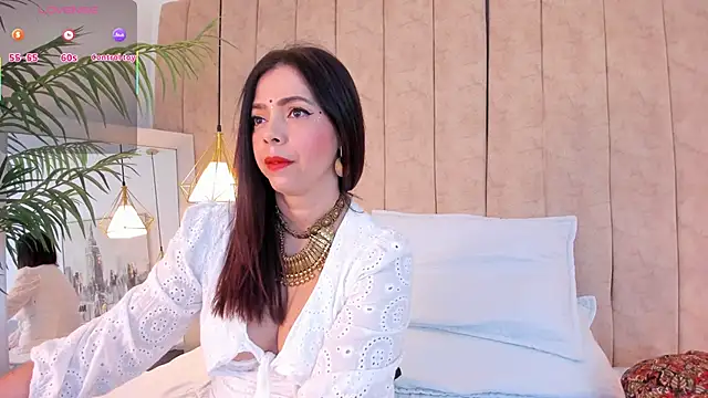 Anantaa  online show from 11.18.25