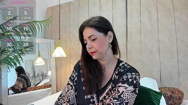 Anantaa  online show from 12.04.25