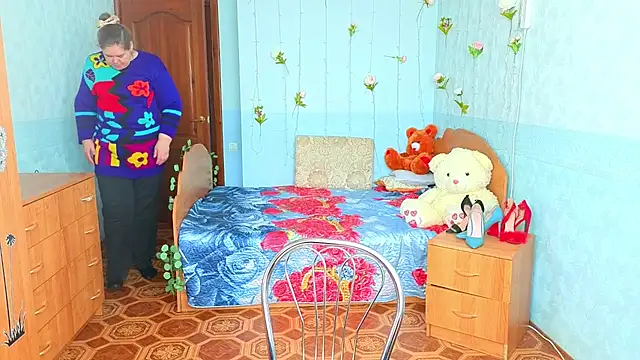 Snapshot of Audrey_Aura chatting on 10.03.25 Audrey Aura online show from 10.03.25