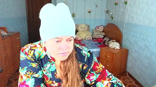 Snapshot of Audrey_Aura chatting on 11.04.25 Audrey Aura online show from 11.04.25